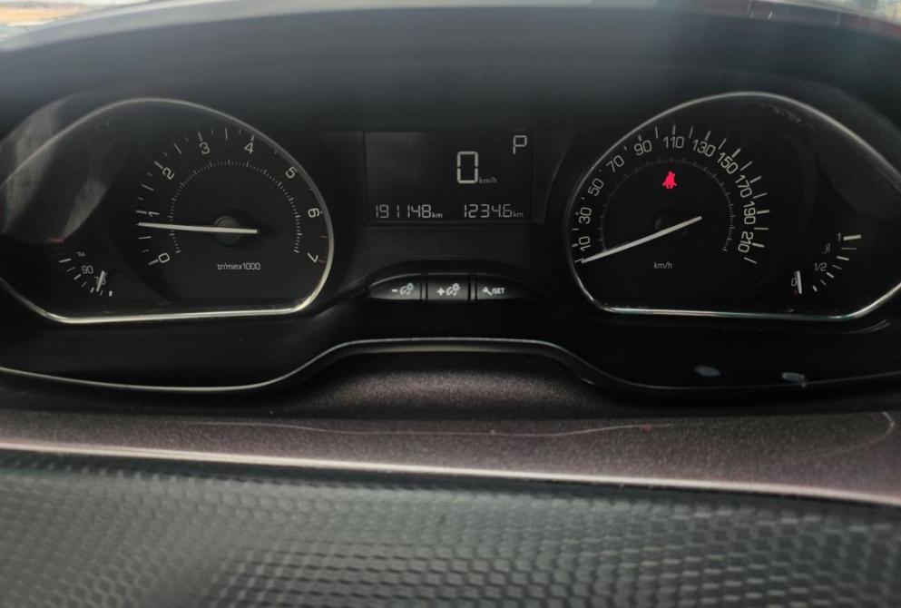 Peugeot 2008 I Красноярск  - изображение 20