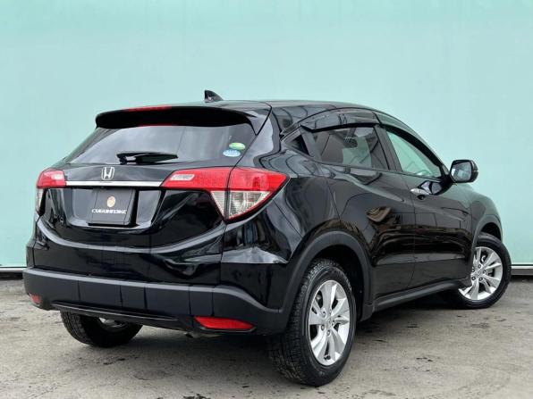 Honda Vezel I Рестайлинг с пробегом 2020 года, цена 1 749 000 рублей, 131135 км, внедорожник, Автокод Объявления