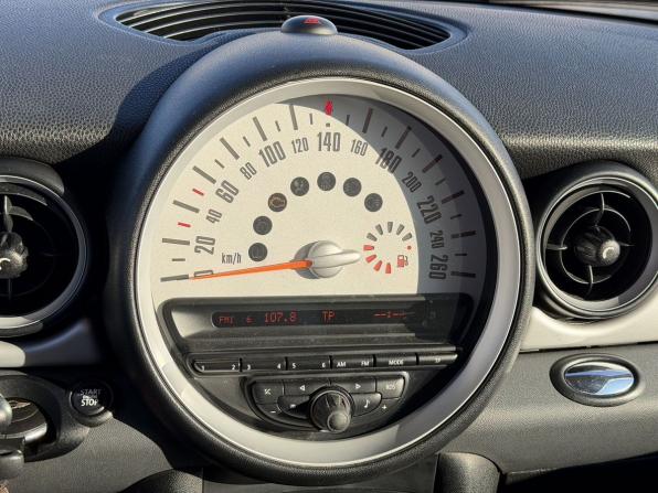 Mini Hatch II (R56) Рестайлинг с пробегом 2011 года, цена 965 000 рублей, 129350 км, хэтчбек, Автокод Объявления