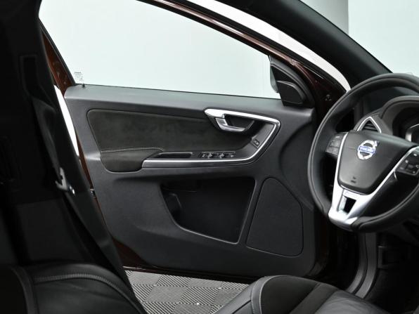 Volvo XC60 I Рестайлинг с пробегом 2014 года, цена 1 549 000 рублей, 170000 км, внедорожник, Автокод Объявления