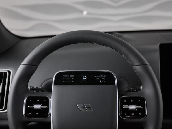 Новый Li Auto (Lixiang) L7 I Рестайлинг 2025 года, цена 10 590 000 рублей, внедорожник, Автокод Объявления