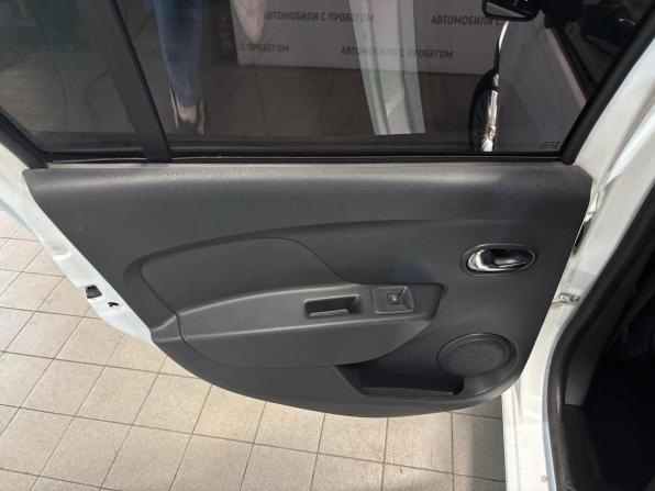 Renault Logan II с пробегом 2014 года, цена 649 000 рублей, 158859 км, седан, Автокод Объявления