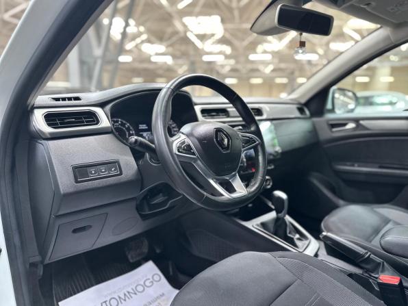 Renault Arkana I с пробегом 2022 года, цена 1 380 000 рублей, 48607 км, внедорожник, Автокод Объявления