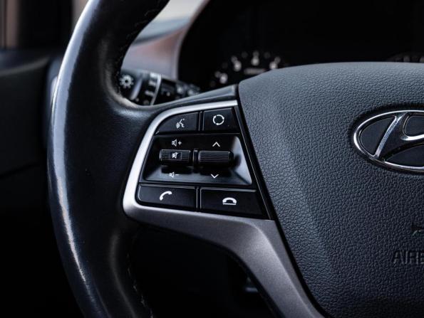 Hyundai Solaris II с пробегом 2019 года, цена 1 550 000 рублей, 116851 км, седан, Автокод Объявления