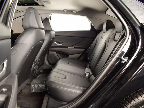 Hyundai Elantra VII (CN7) Рестайлинг с пробегом 2025 года, цена 2 499 995 рублей, 30 км, седан, Автокод Объявления