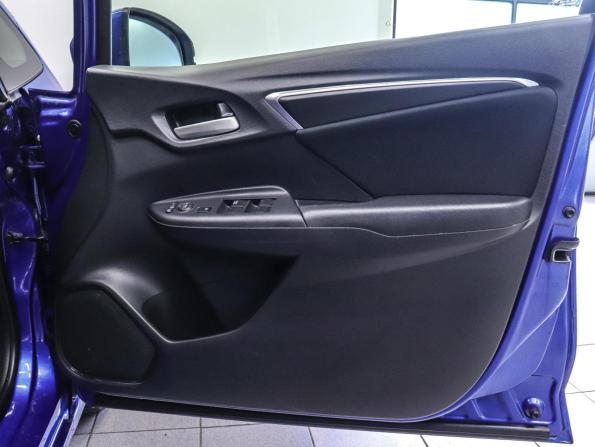 Honda Fit III с пробегом 2013 года, цена 950 000 рублей, 132516 км, хэтчбек, Автокод Объявления