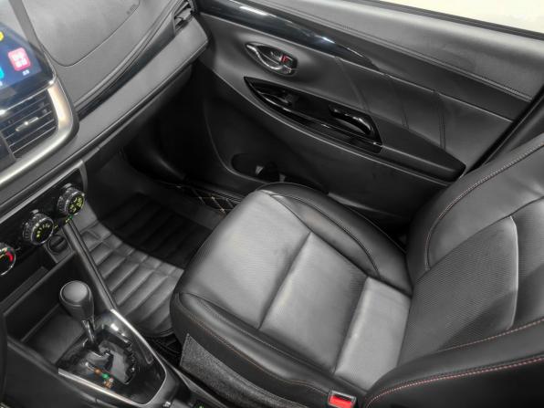 Toyota Yaris XP150 Рестайлинг с пробегом 2022 года, цена 1 700 000 рублей, 22936 км, хэтчбек, Автокод Объявления
