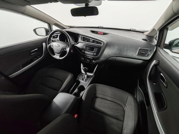 Kia Ceed II Рестайлинг с пробегом 2017 года, цена 1 199 000 рублей, 140434 км, универсал, Автокод Объявления