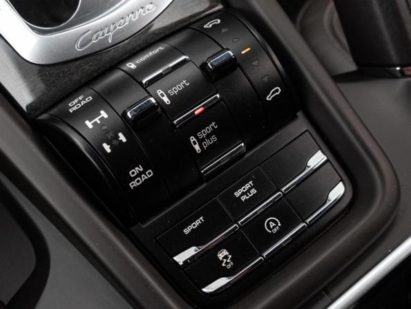 Porsche Cayenne II Рестайлинг (958) с пробегом 2015 года, цена 3 120 000 рублей, 213187 км, внедорожник, Автокод Объявления