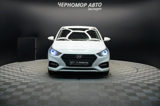 Hyundai Solaris II с пробегом 2017 года, цена 1 370 000 рублей, 115000 км, седан, Автокод Объявления