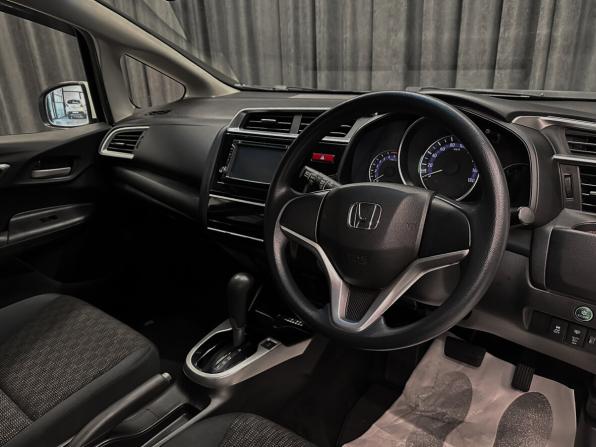 Honda Fit III с пробегом 2015 года, цена 899 000 рублей, 157000 км, хэтчбек, Автокод Объявления