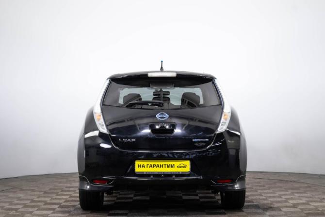 Nissan Leaf I (ZE0/AZE0) с пробегом 2014 года, цена 929 000 рублей, 153000 км, хэтчбек, Автокод Объявления