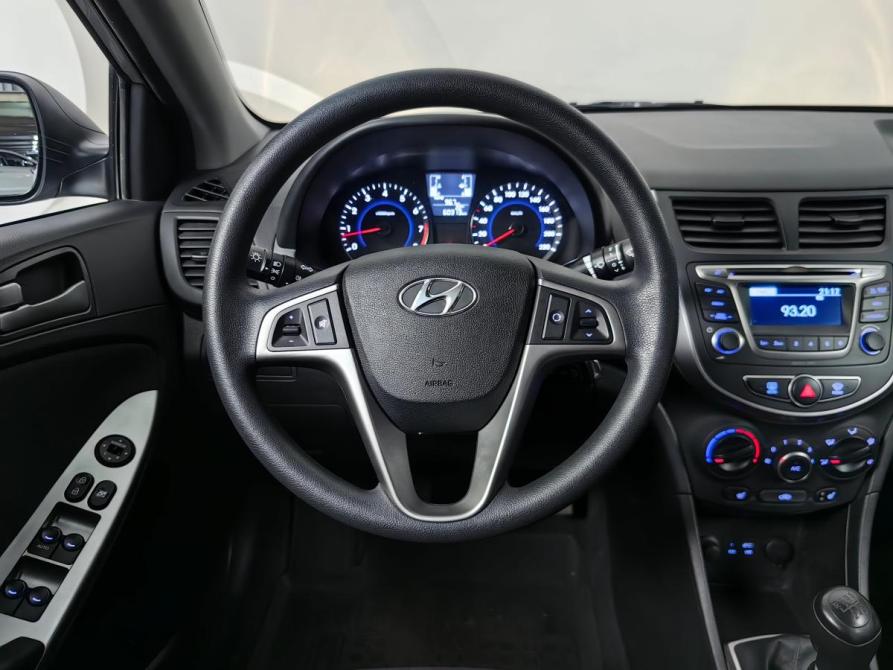 Hyundai Solaris I Рестайлинг Москва  - изображение 13