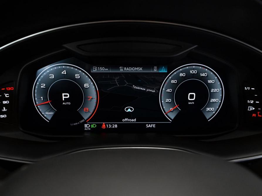 Audi Q8 I (4M) Москва  - изображение 11
