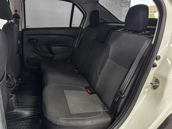 Renault Logan II Рестайлинг с пробегом 2019 года, цена 1 199 000 рублей, 70957 км, седан, Автокод Объявления
