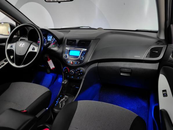Hyundai Solaris I с пробегом 2014 года, цена 665 000 рублей, 263000 км, седан, Автокод Объявления