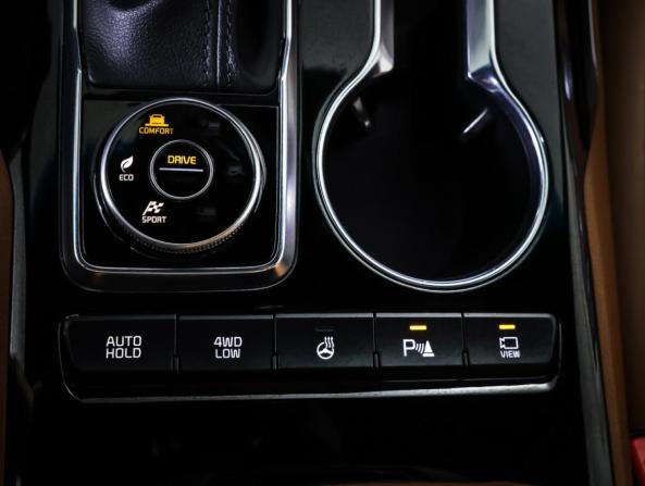 Kia Mohave I Рестайлинг 2 с пробегом 2022 года, цена 5 370 000 рублей, 62500 км, внедорожник, Автокод Объявления