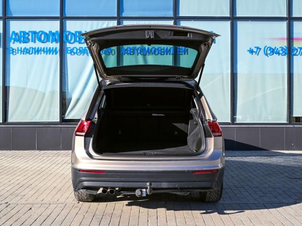 Volkswagen Tiguan II с пробегом 2018 года, цена 2 075 000 рублей, 80704 км, внедорожник, Автокод Объявления