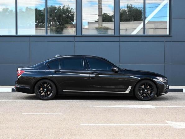 BMW 7 серии VI (G11/G12) с пробегом 2017 года, цена 3 349 000 рублей, 214737 км, седан, Автокод Объявления