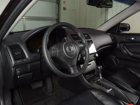 Honda Accord VII Рестайлинг с пробегом 2007 года, цена 902 999 рублей, 242020 км, седан, Автокод Объявления