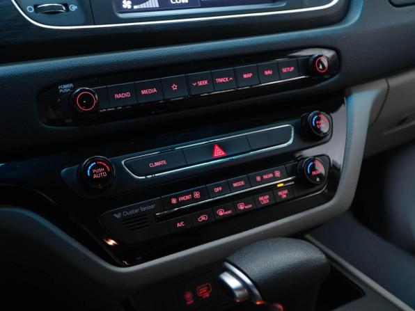 Kia Carnival III с пробегом 2019 года, цена 2 489 050 рублей, 96195 км, минивэн, Автокод Объявления