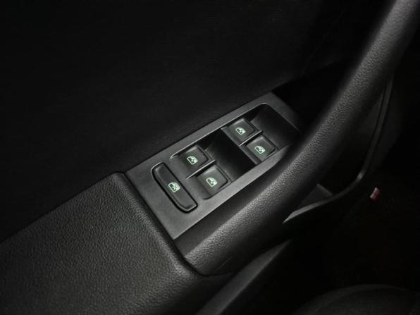 Skoda Rapid I Рестайлинг с пробегом 2018 года, цена 1 040 000 рублей, 128877 км, лифтбек, Автокод Объявления