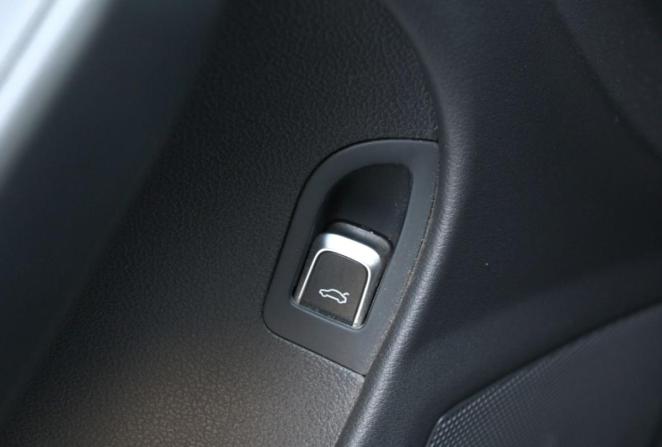 Audi A4 IV (B8) Рестайлинг с пробегом 2015 года, цена 1 650 000 рублей, 142290 км, седан, Автокод Объявления