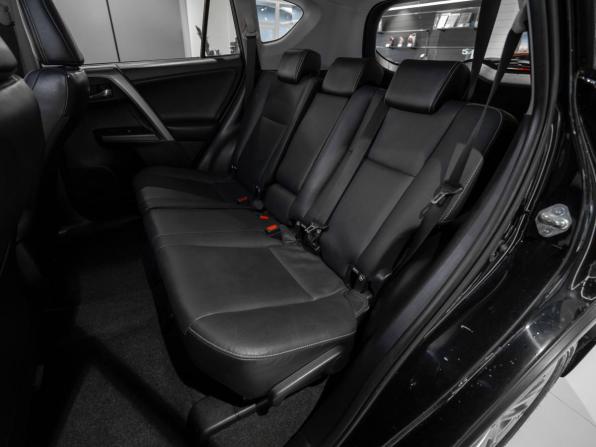 Toyota RAV4 IV (XA40) Рестайлинг с пробегом 2017 года, цена 2 690 000 рублей, 84637 км, внедорожник, Автокод Объявления