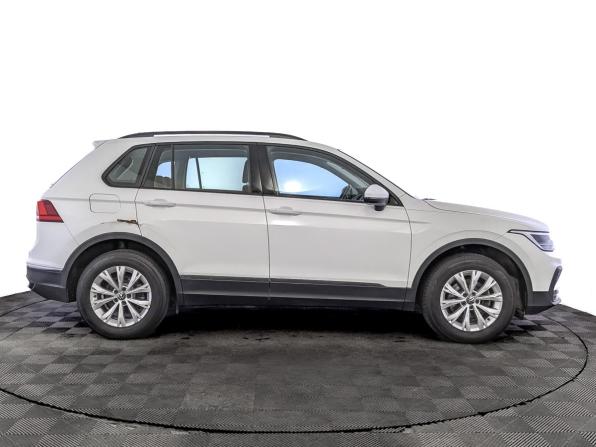 Volkswagen Tiguan II Рестайлинг с пробегом 2021 года, цена 2 640 000 рублей, 59202 км, внедорожник, Автокод Объявления