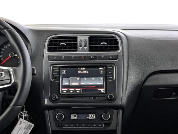 Volkswagen Polo V Рестайлинг с пробегом 2019 года, цена 1 215 000 рублей, 113112 км, седан, Автокод Объявления