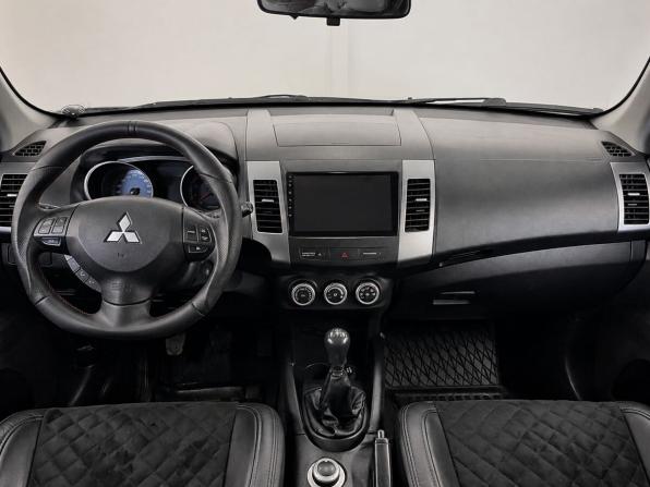 Mitsubishi Outlander II с пробегом 2008 года, цена 969 000 рублей, 259953 км, внедорожник, Автокод Объявления