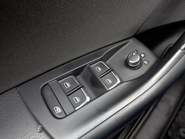 Audi Q3 I (8U) Рестайлинг с пробегом 2016 года, цена 1 865 000 рублей, 166477 км, внедорожник, Автокод Объявления