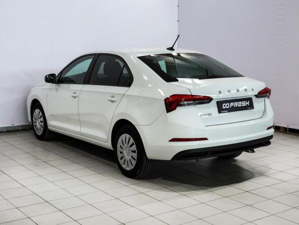 Skoda Rapid II с пробегом 2021 года, цена 1 559 000 рублей, 157701 км, лифтбек, Автокод Объявления