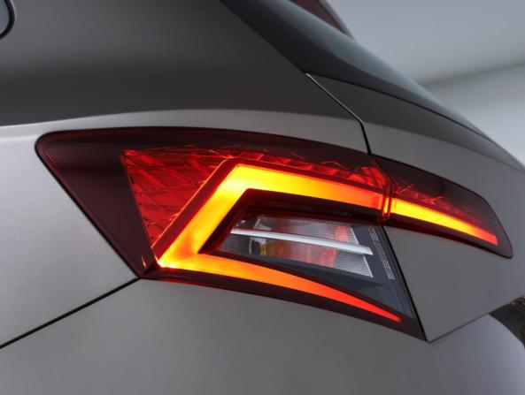 Skoda Karoq I с пробегом 2023 года, цена 2 590 000 рублей, 39330 км, внедорожник, Автокод Объявления