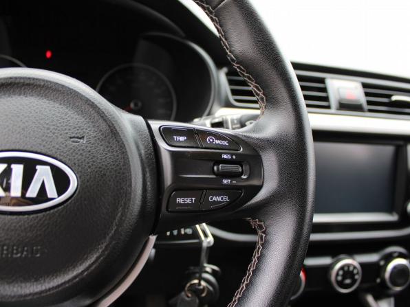 Kia Rio IV с пробегом 2017 года, цена 1 199 000 рублей, 141872 км, седан, Автокод Объявления