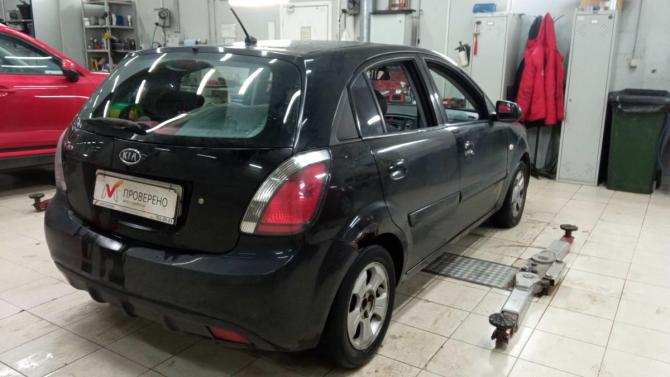 Kia Rio II Рестайлинг с пробегом 2010 года, цена 420 000 рублей, 256406 км, хэтчбек, Автокод Объявления