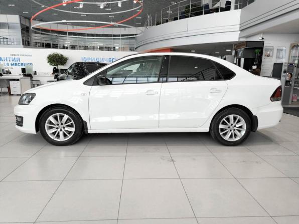 Volkswagen Polo V Рестайлинг с пробегом 2017 года, цена 1 399 000 рублей, 98273 км, седан, Автокод Объявления