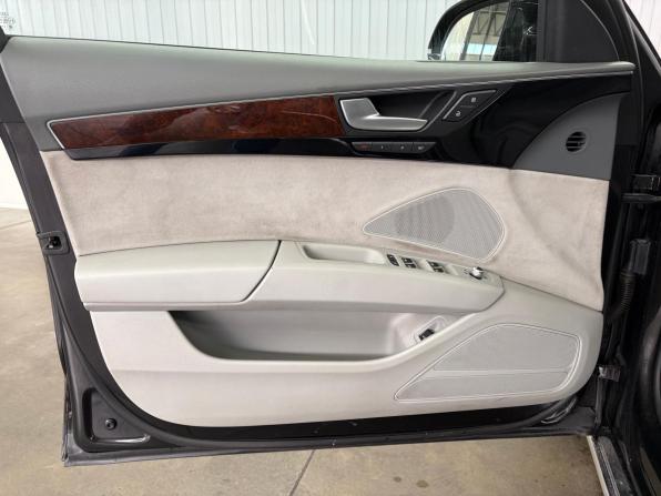 Audi A8 III (D4) с пробегом 2013 года, цена 1 697 000 рублей, 244000 км, седан, Автокод Объявления