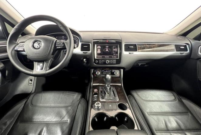Volkswagen Touareg II с пробегом 2012 года, цена 1 700 000 рублей, 225410 км, внедорожник, Автокод Объявления