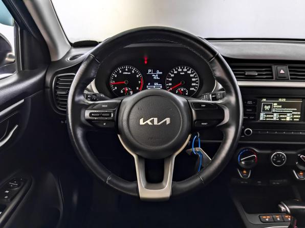 Kia Rio IV Рестайлинг с пробегом 2021 года, цена 1 750 000 рублей, 93397 км, хэтчбек, Автокод Объявления