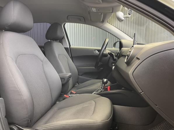 Audi A1 I (8X) с пробегом 2013 года, цена 897 000 рублей, 184245 км, хэтчбек, Автокод Объявления