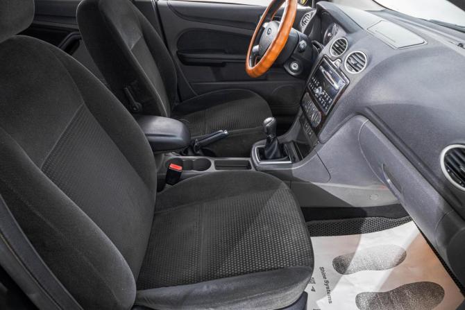 Ford Focus II с пробегом 2006 года, цена 659 000 рублей, 380000 км, седан, Автокод Объявления