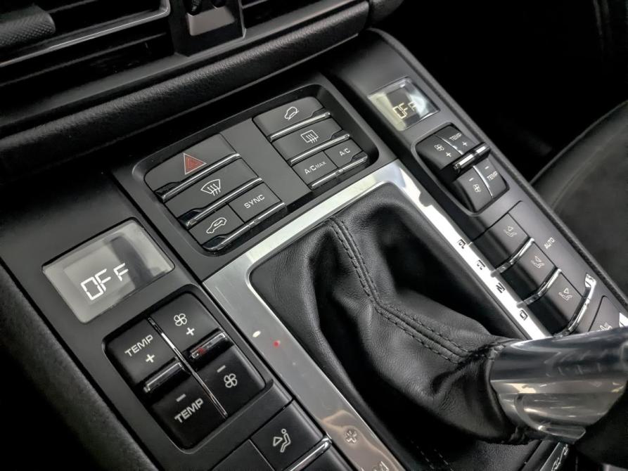 Porsche Macan I Рестайлинг Москва  - изображение 26