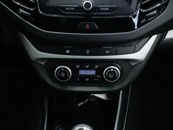 Lada (ВАЗ) Vesta I с пробегом 2019 года, цена 942 000 рублей, 114324 км, универсал, Автокод Объявления