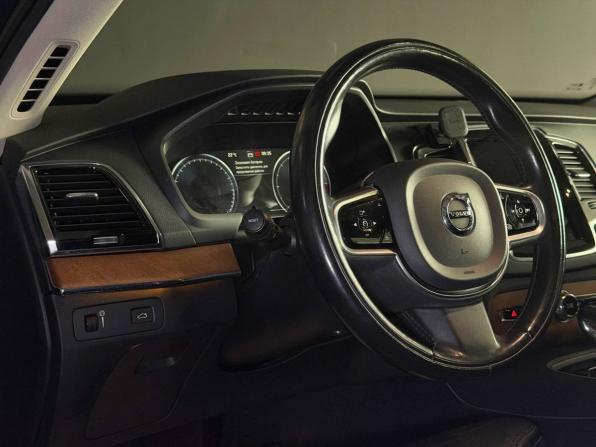 Volvo XC90 II с пробегом 2017 года, цена 2 840 000 рублей, 177601 км, внедорожник, Автокод Объявления