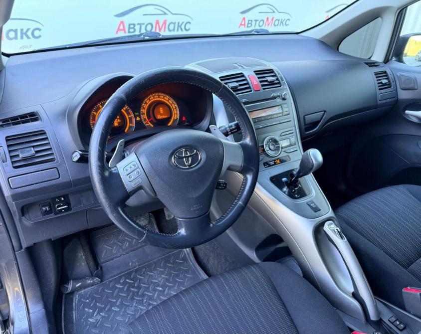 Toyota Auris I Тюмень  - изображение 7