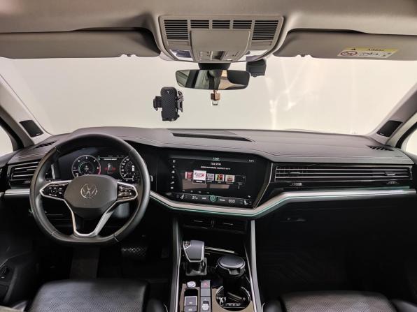 Volkswagen Touareg III с пробегом 2021 года, цена 5 975 000 рублей, 122369 км, внедорожник, Автокод Объявления