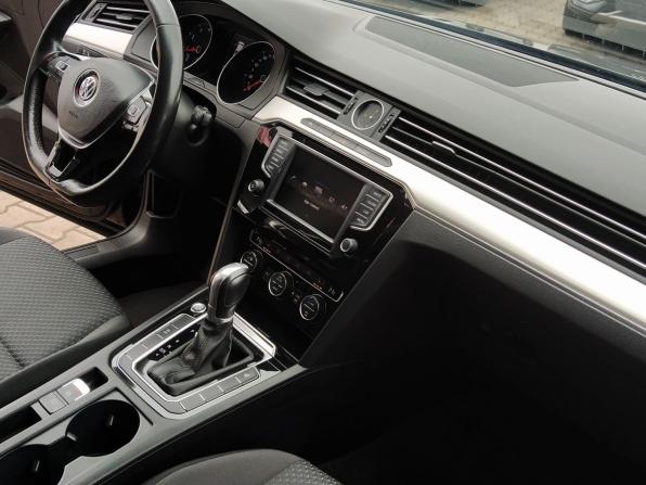 Volkswagen Passat B8 с пробегом 2017 года, цена 1 781 000 рублей, 123147 км, седан, Автокод Объявления