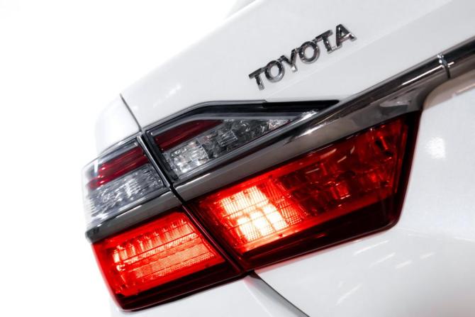 Toyota Camry VII (XV50) Рестайлинг с пробегом 2016 года, цена 1 799 000 рублей, 167913 км, седан, Автокод Объявления