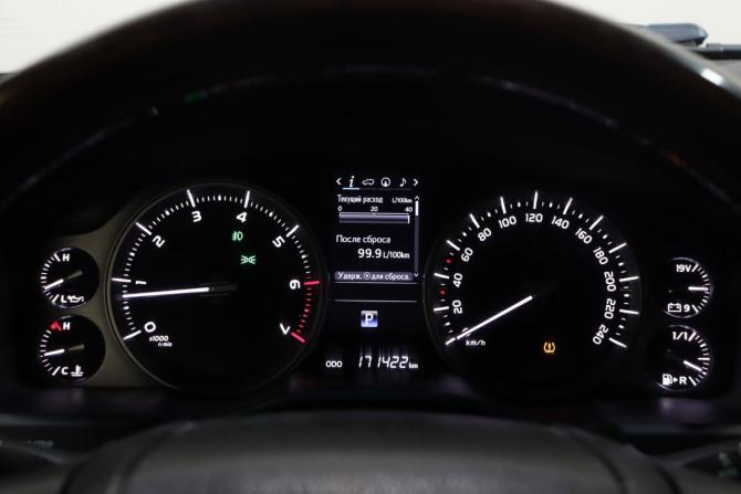 Toyota Land Cruiser 200 Series Рестайлинг 2 с пробегом 2019 года, цена 6 300 000 рублей, 171420 км, внедорожник, Автокод Объявления
